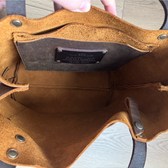 Portland Leather Goods Classic Medium Tote Canyon - Picture 7 of 8